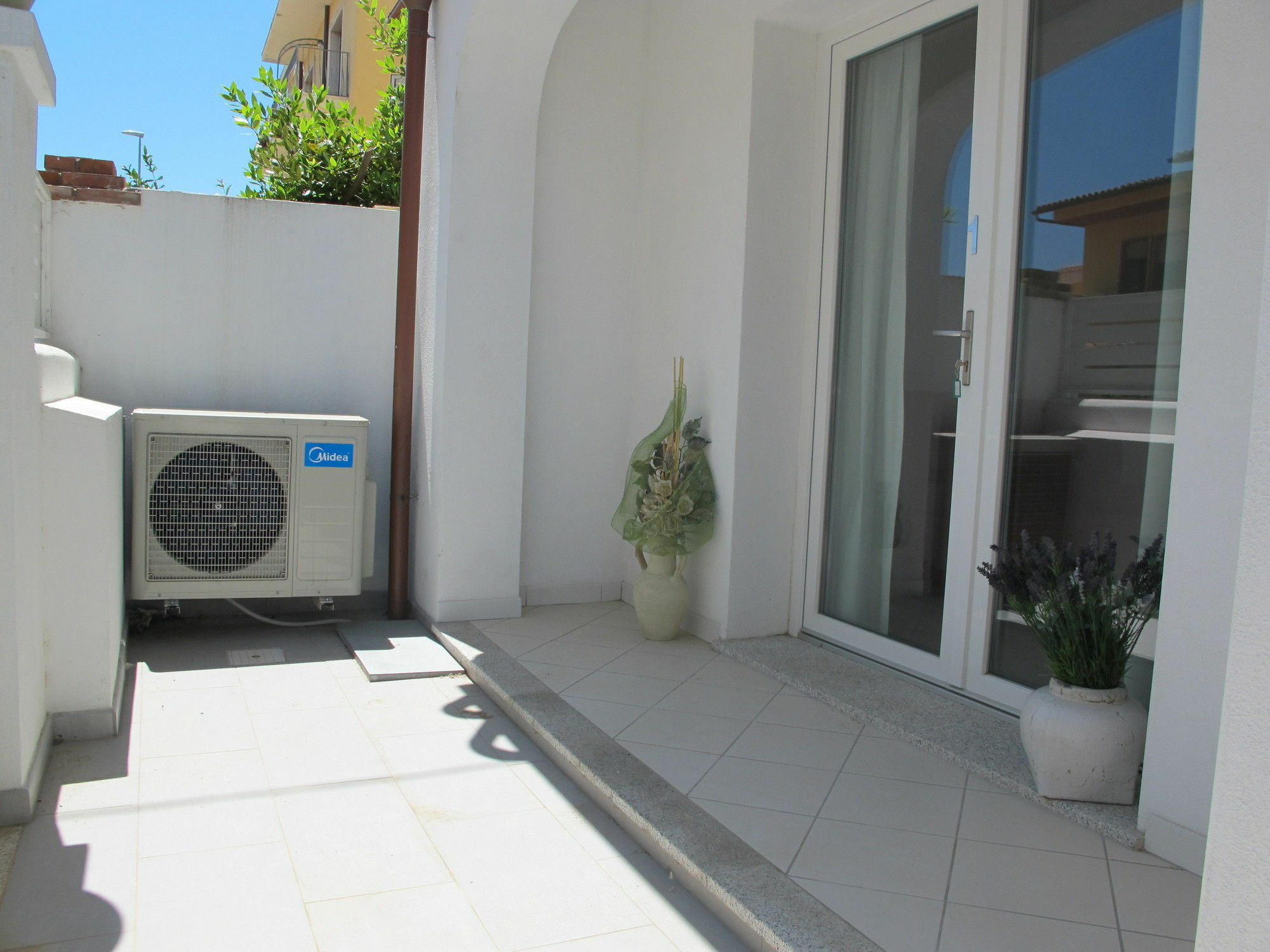 Guest House Suite Olbia Bagian luar foto
